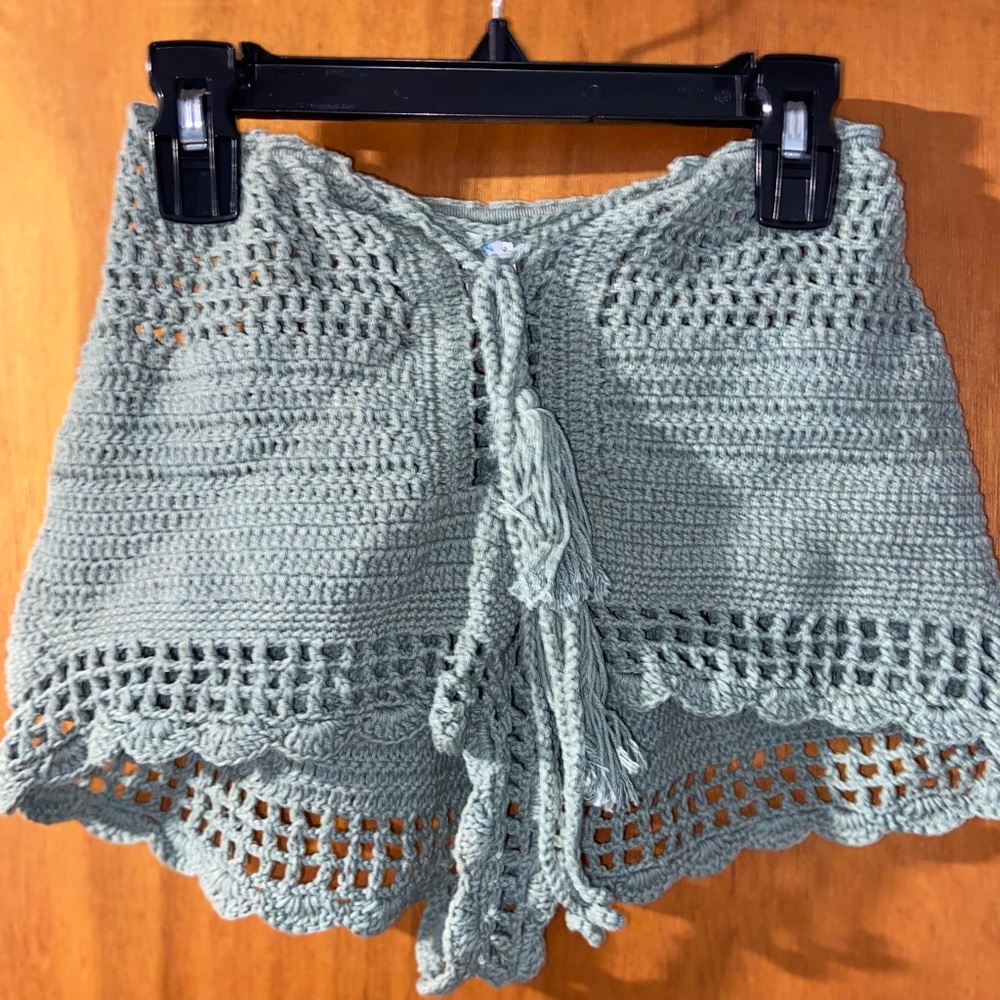 Andi bagus bridie shorts